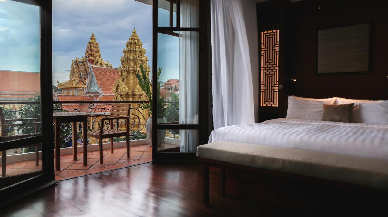 Amanjaya Pancam Suites Hotel Phnompen Kültér fotó